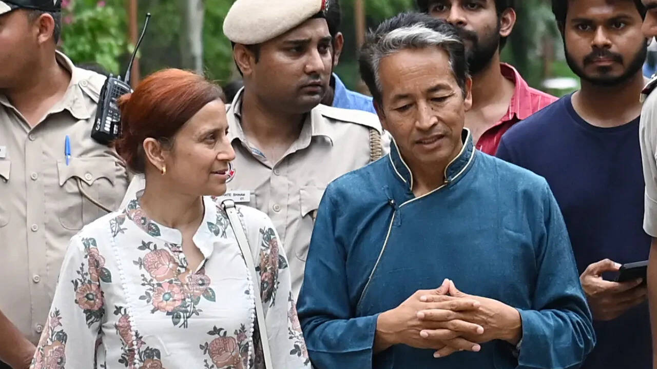 Wangchuk gives govt 1 month to drop cases, compensate for Leh protest firing