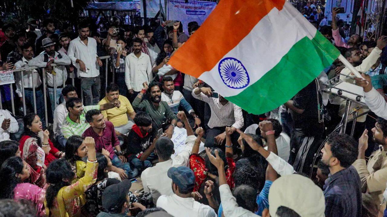 Jharkhand student protest Day 14: Hunger strike continues as BJP, Rahul Gandhi back students