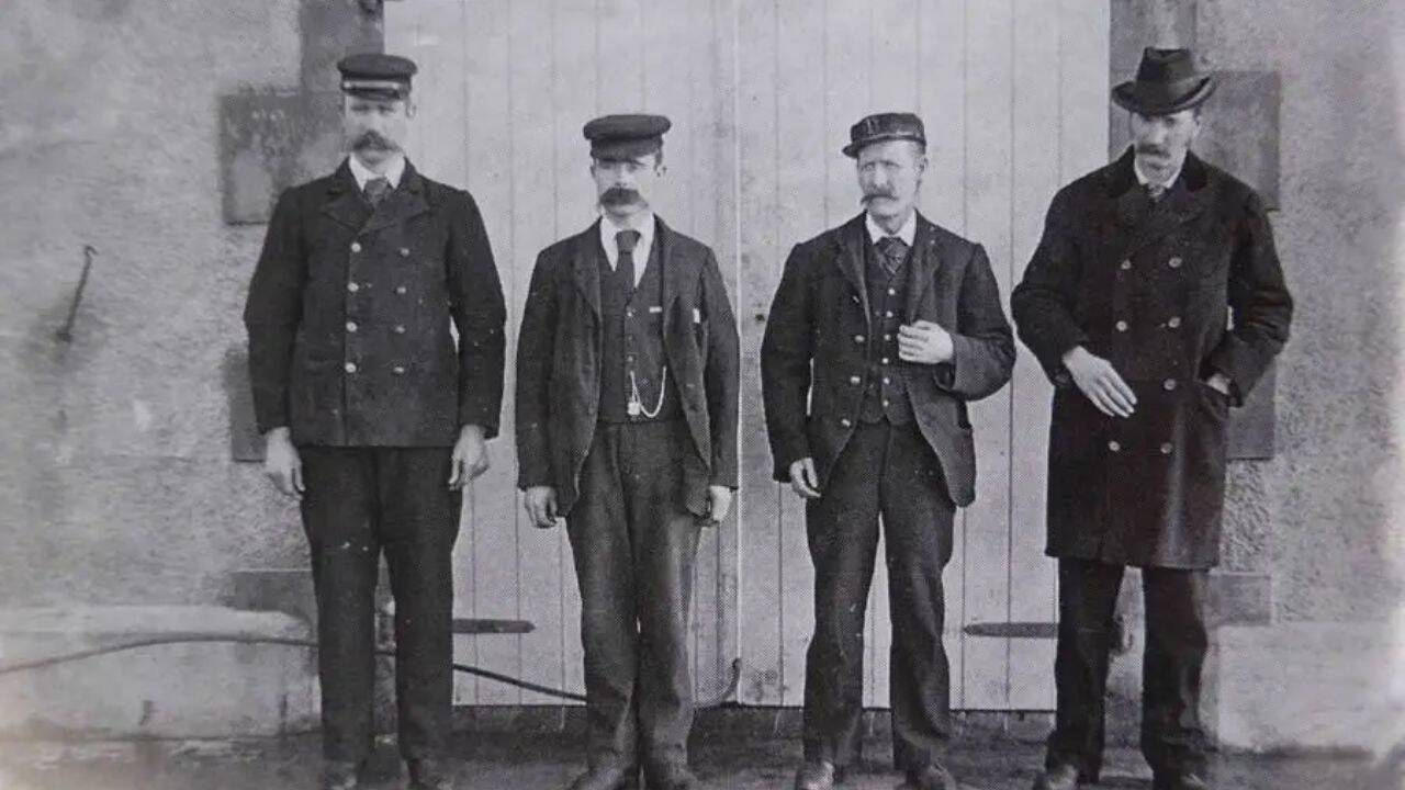 Who were the three missing Eilean Mor lighthouse keepers<br>