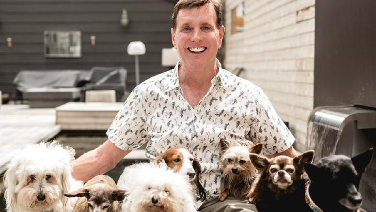 After losing his dog, Ohio man spent 13 years adopting unwanted senior dogs