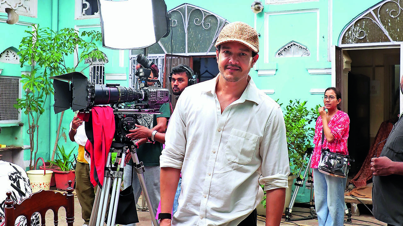 Aniruddh Dave<br>