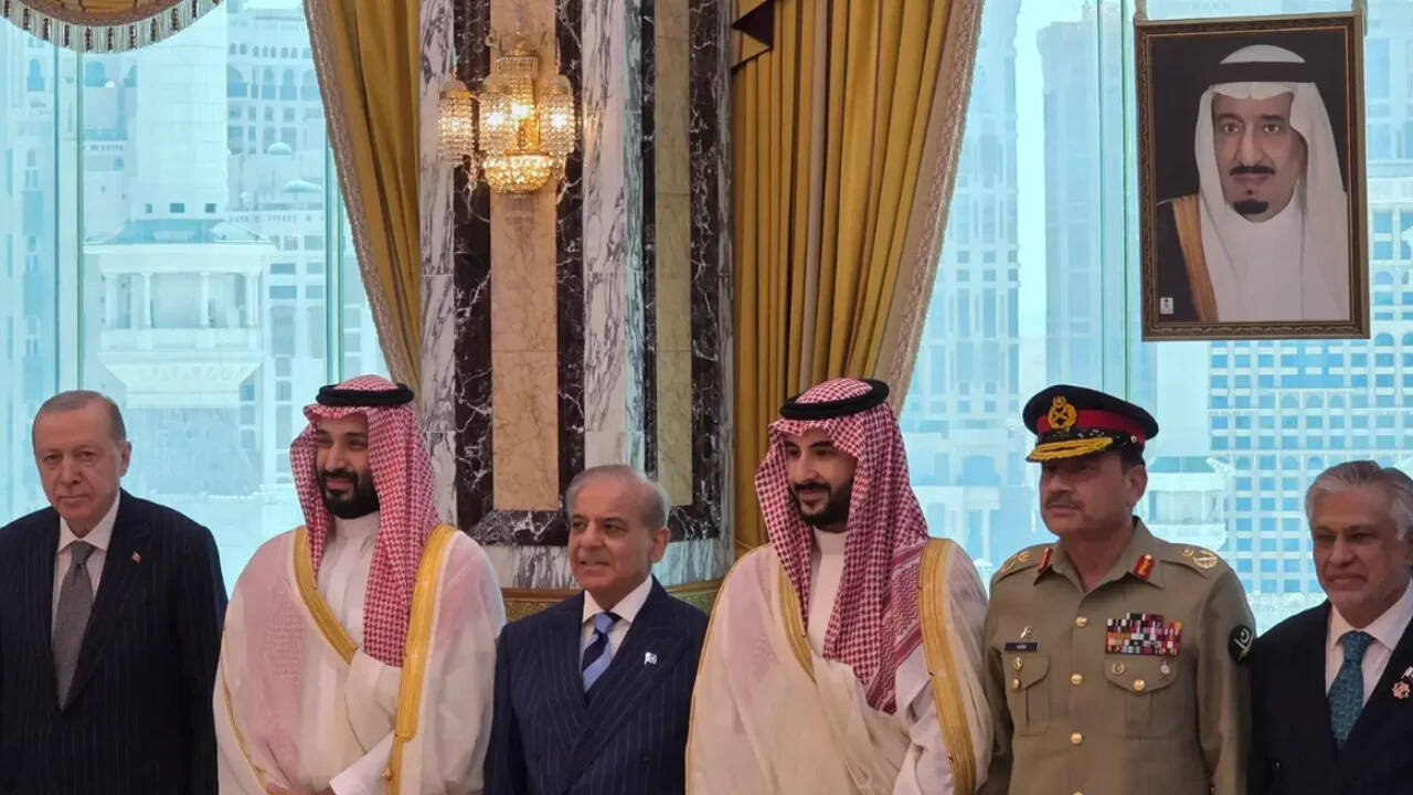 Saudi Arabia, Pakistan & Turkey sign 'Mecca' pact for mutual defence; India reacts