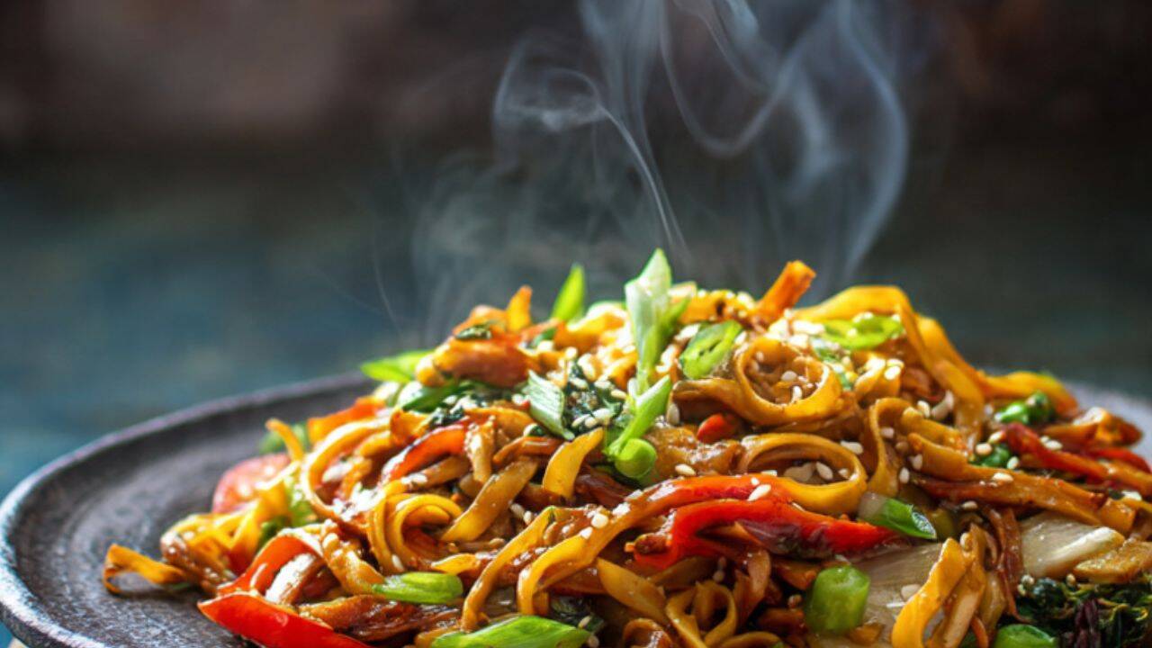 Turn leftover chapati into quick stir-fried noodles<br>
