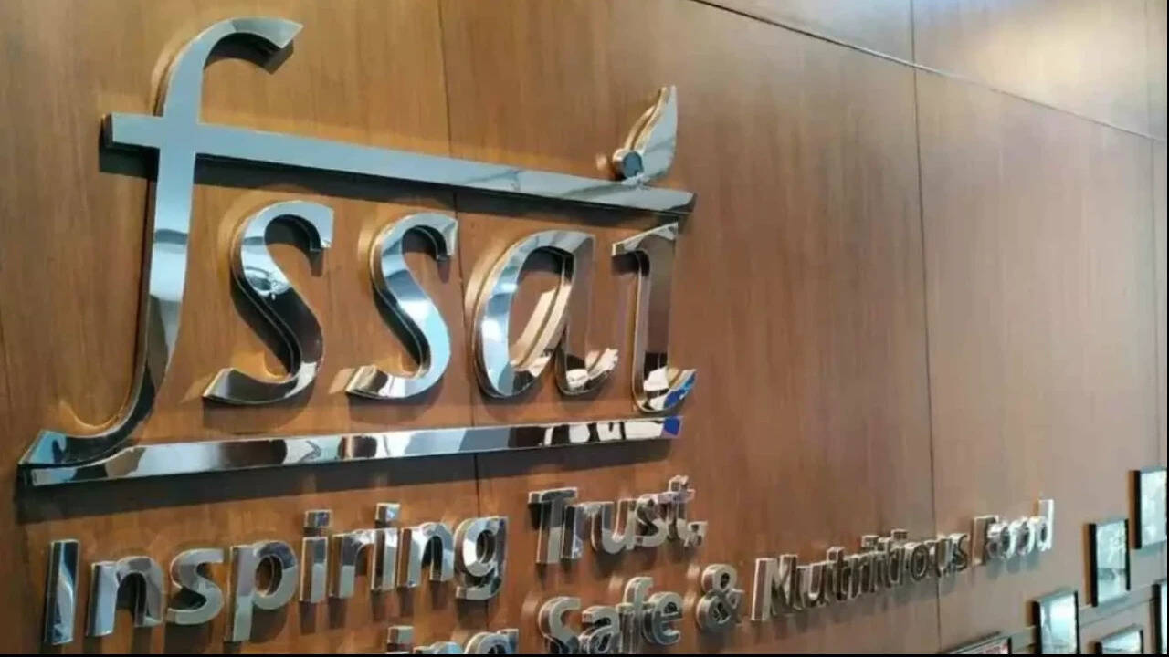 Rodent droppings, live insects: FSSAI suspends licences of two food units