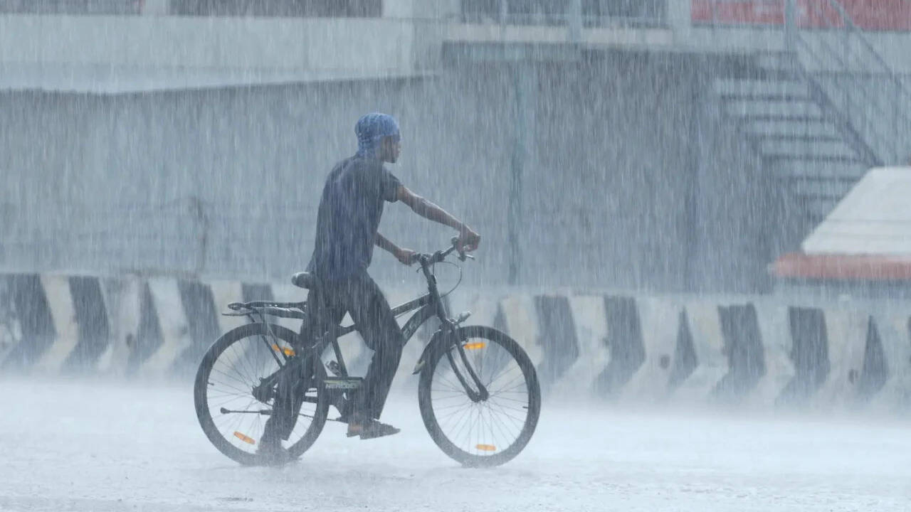 Recent rain has little impact on national monsoon deficit