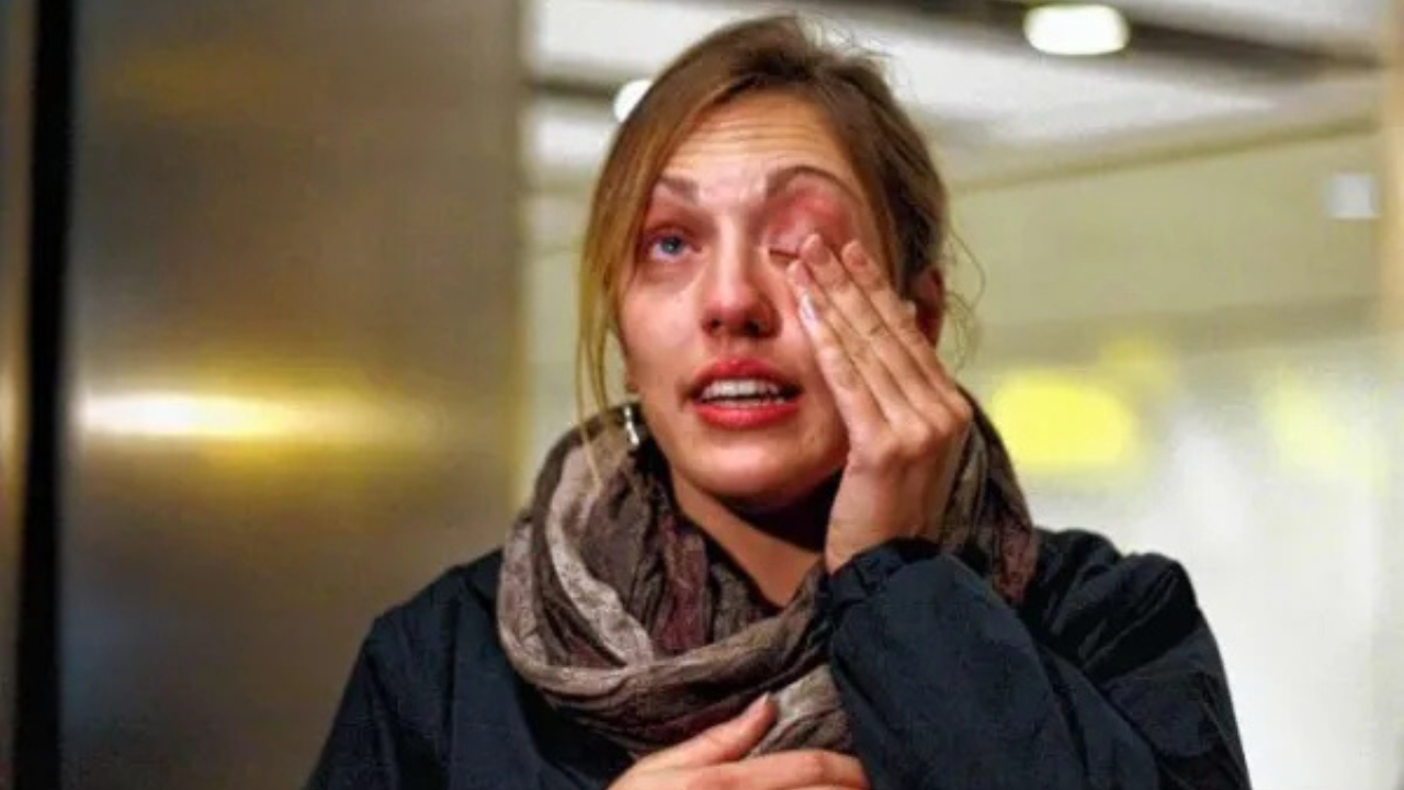 23-year-old dancer helped save around 400 people from the sinking ship