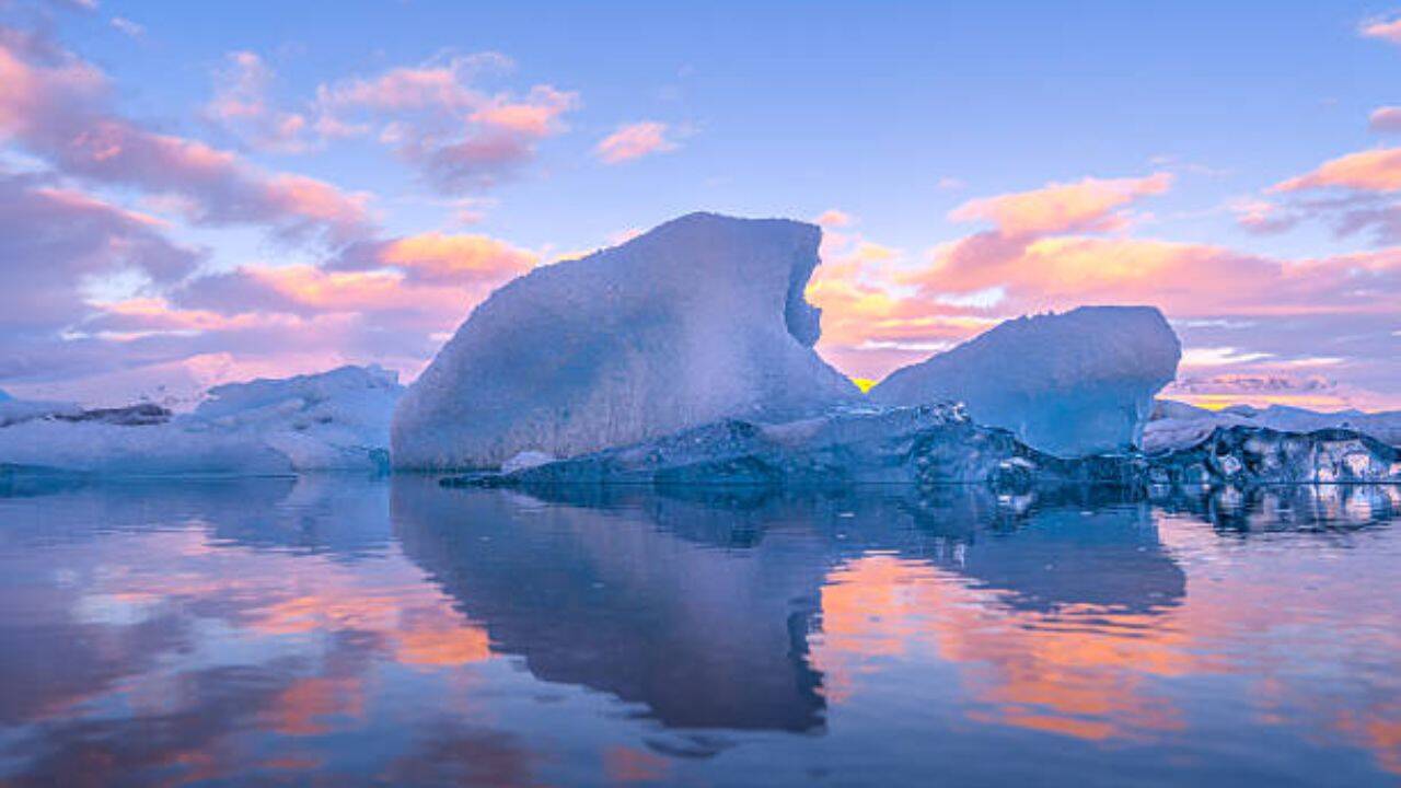In 1977, a Saudi prince towed an Alaskan iceberg to Iowa; now engineers are exploring the idea as freshwater scarcity worsens