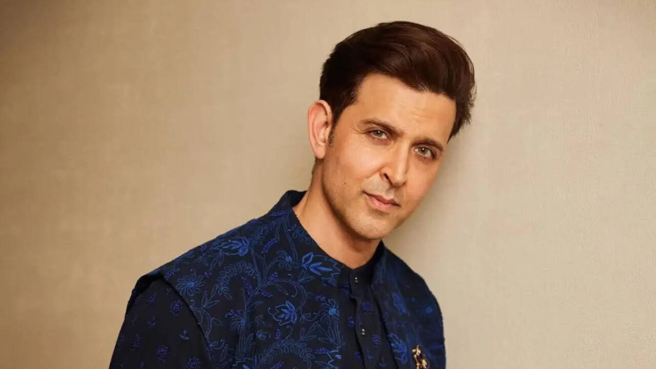 Hrithik agrees audiences are OBSESSED with stars than cinema