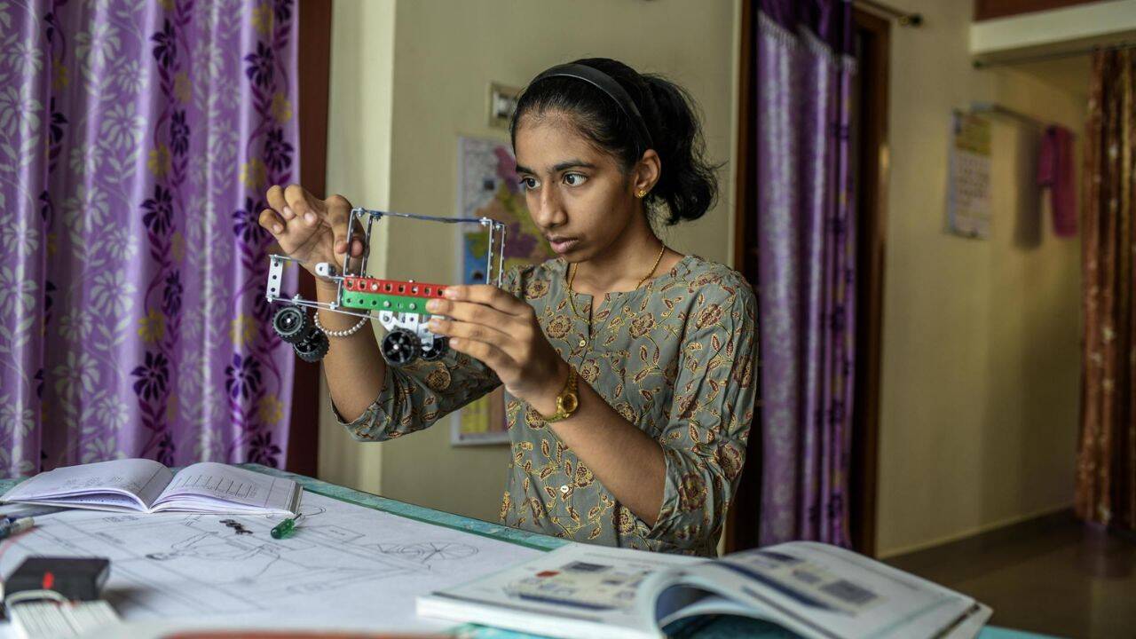 Six months, college-level physics, and Iron Max. image credits: earthshotprize<br>