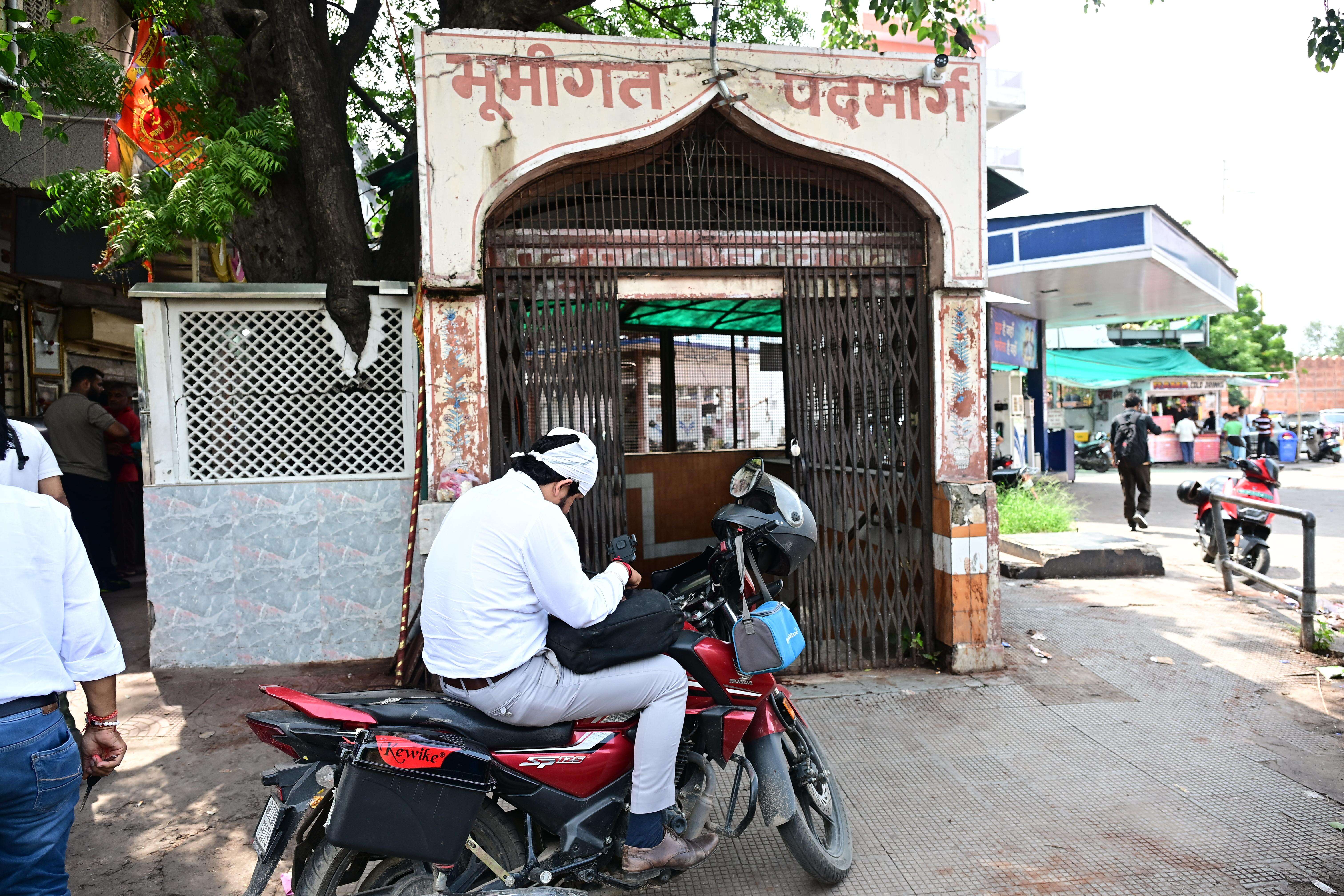 Underpass at Ajmeri Gate (Bhagirath) (2).JPG