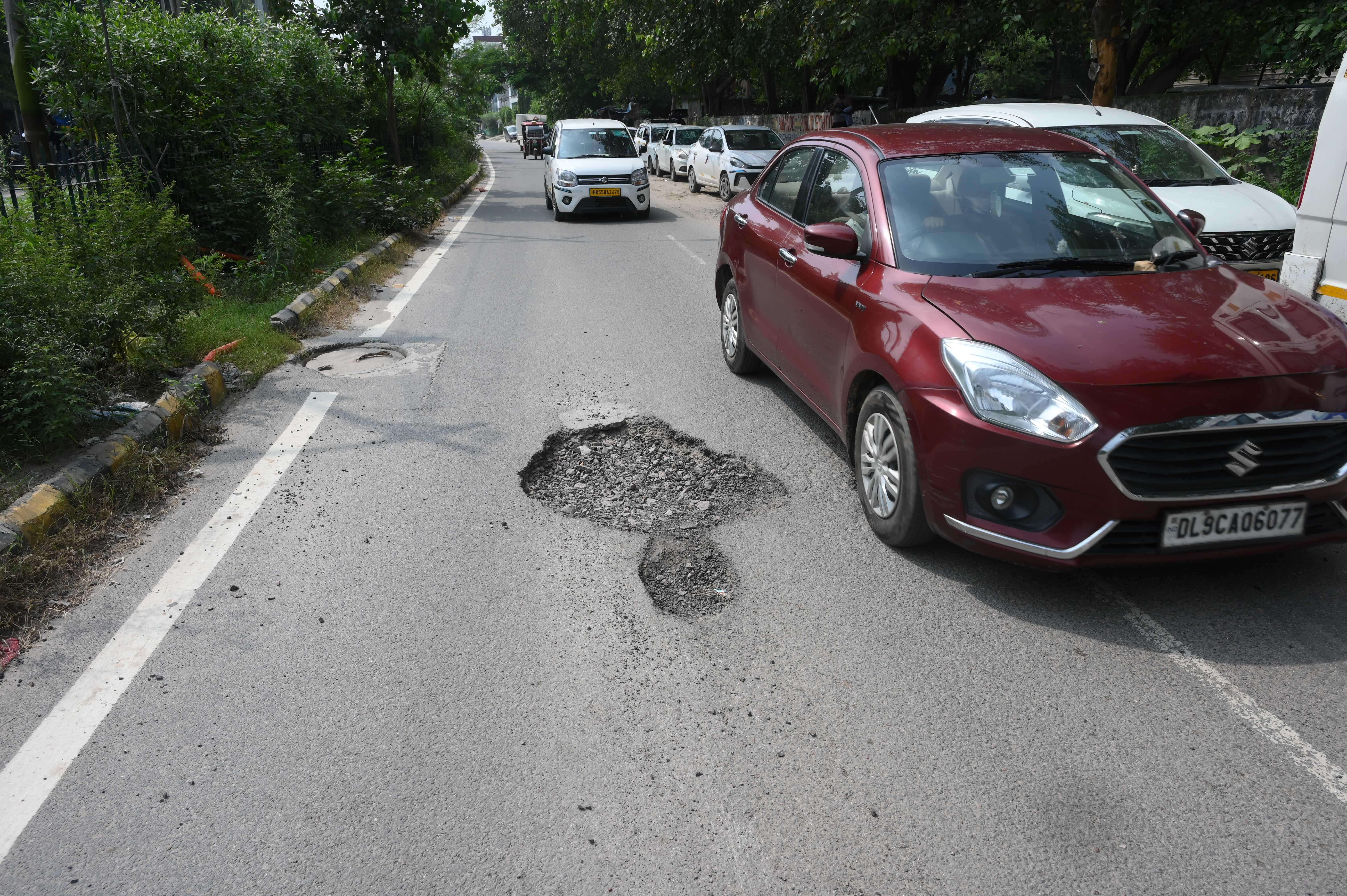 POTHOLES-2.jpg