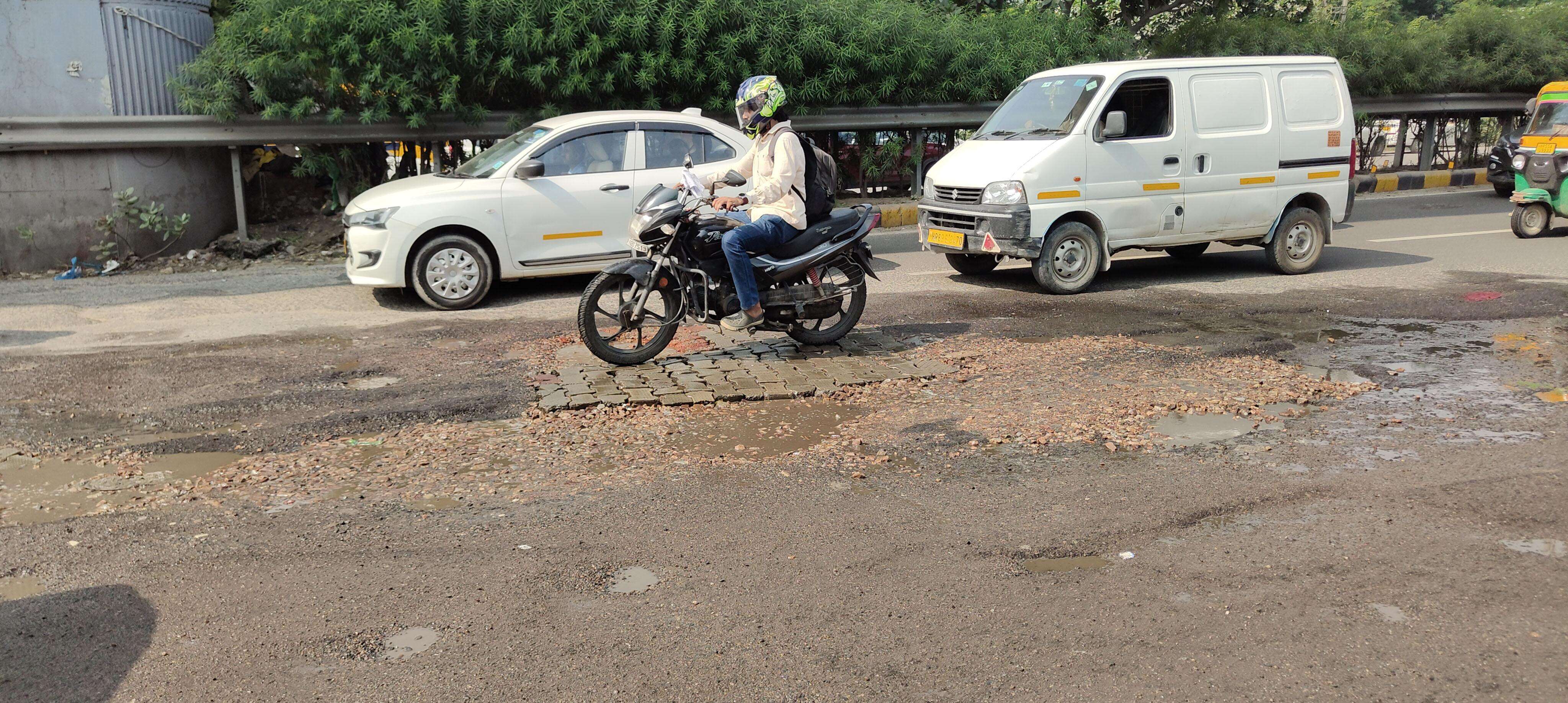 POTHOLES-6.jpg