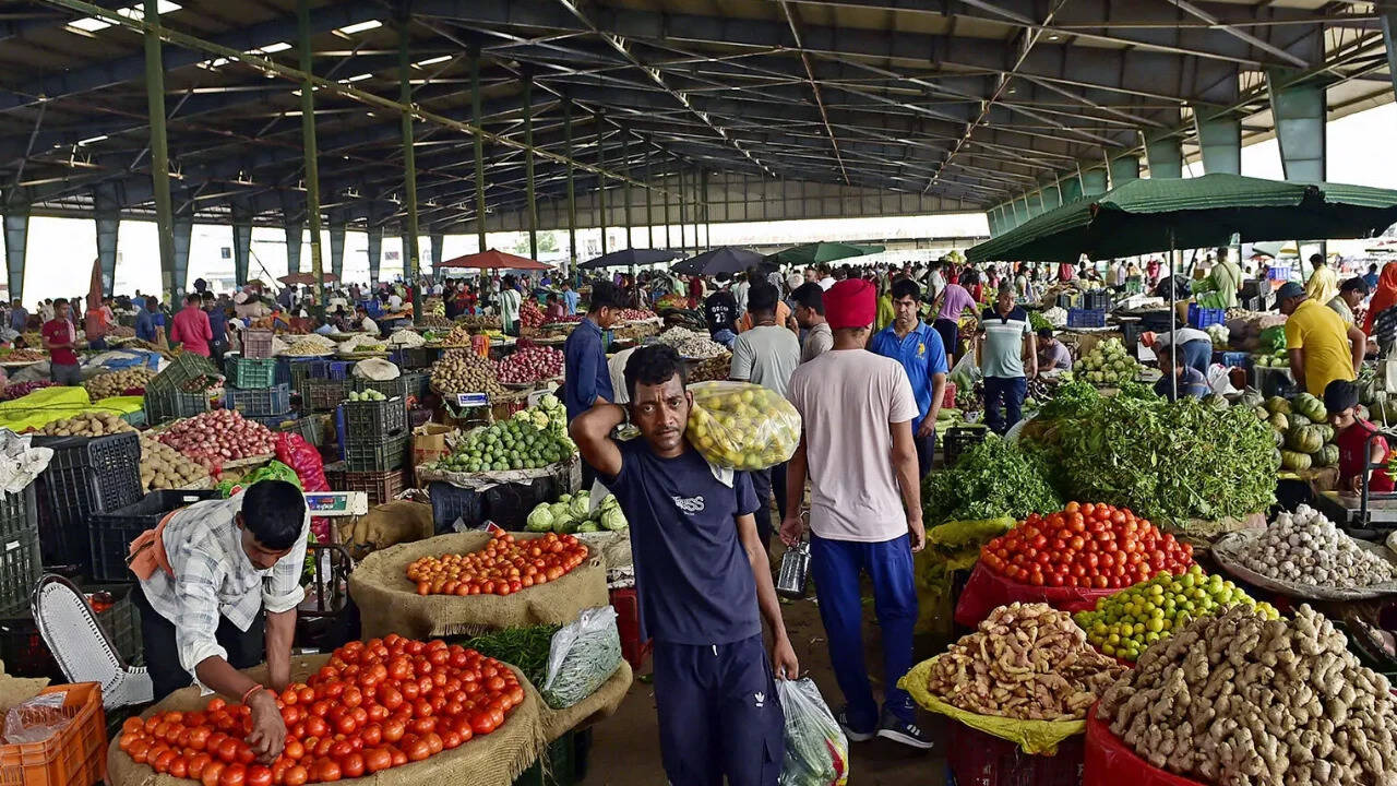 Food prices push up retail inflation to 4.45% in July