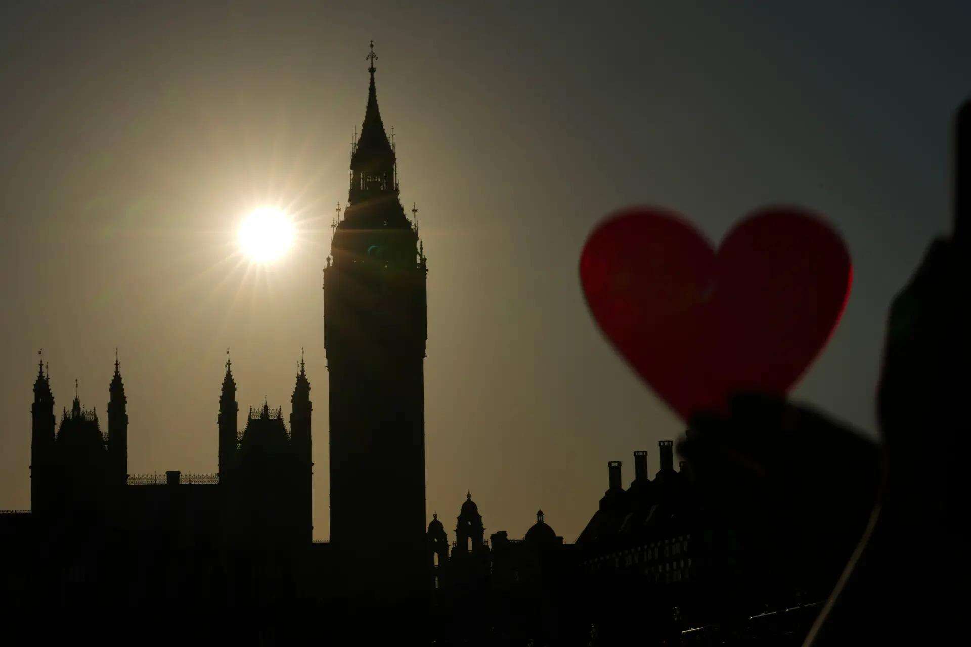 Eclipse over Westminster. (Photo: AP)<br>