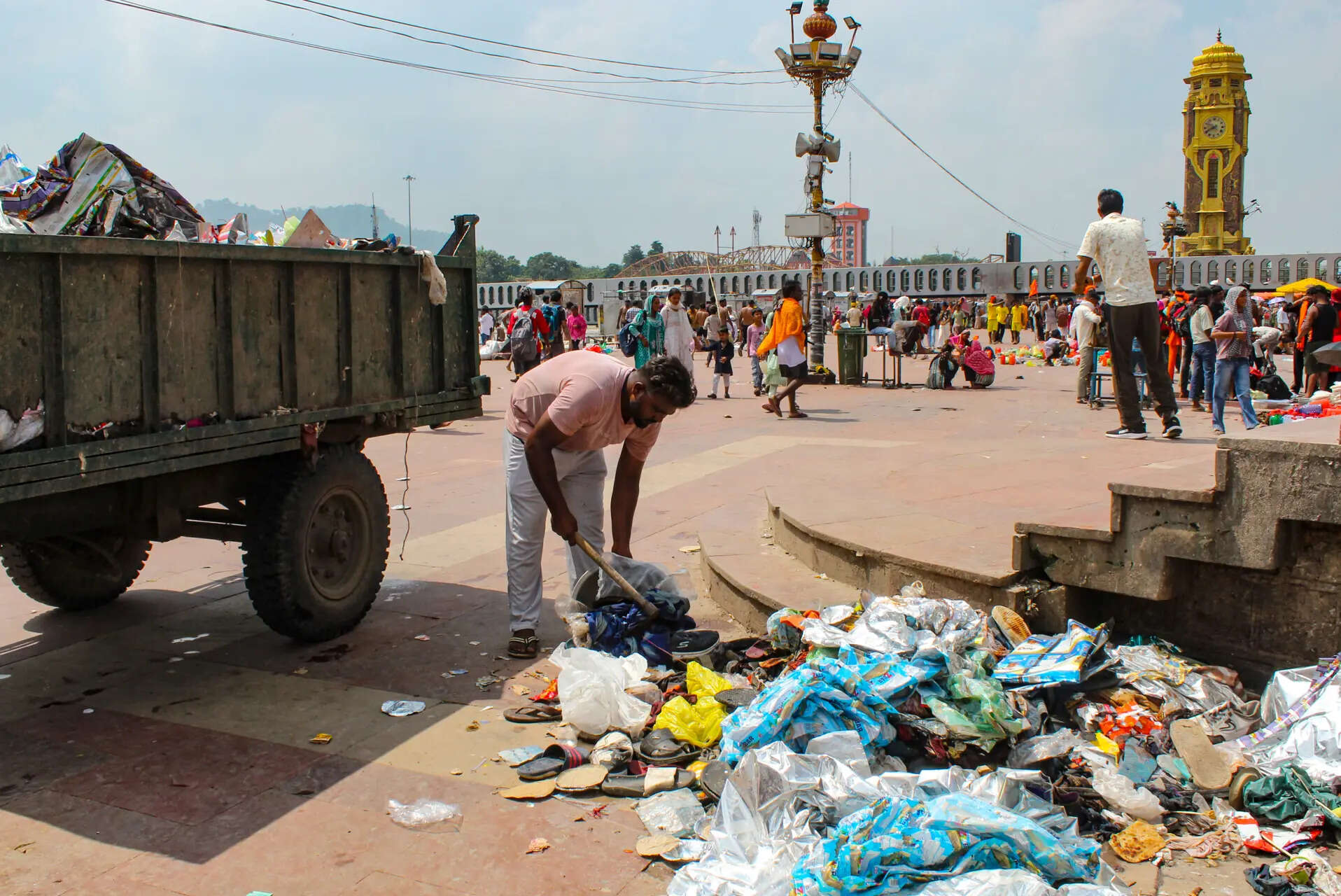 Kanwar Yatra 2026: Garbage cleanup in Haridwar