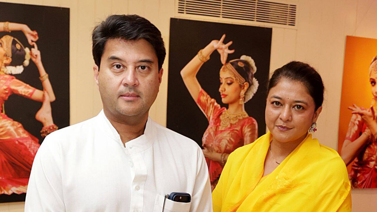 Jyotiraditya M Scindia and Priyadarshini Raje Scindia<br>
