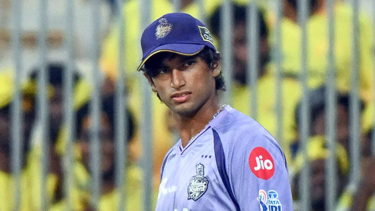 Angkrish Raghuvanshi set to make comeback after finger injury; named in Mumbai squad