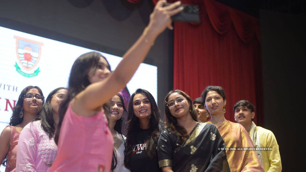 The actor clicked selfies with students on stage after the event