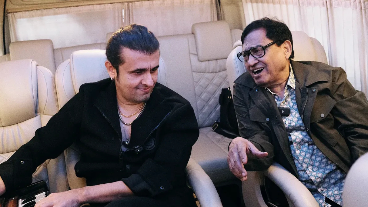 Sonu Nigam with his father Agam Kumar Nigam.
