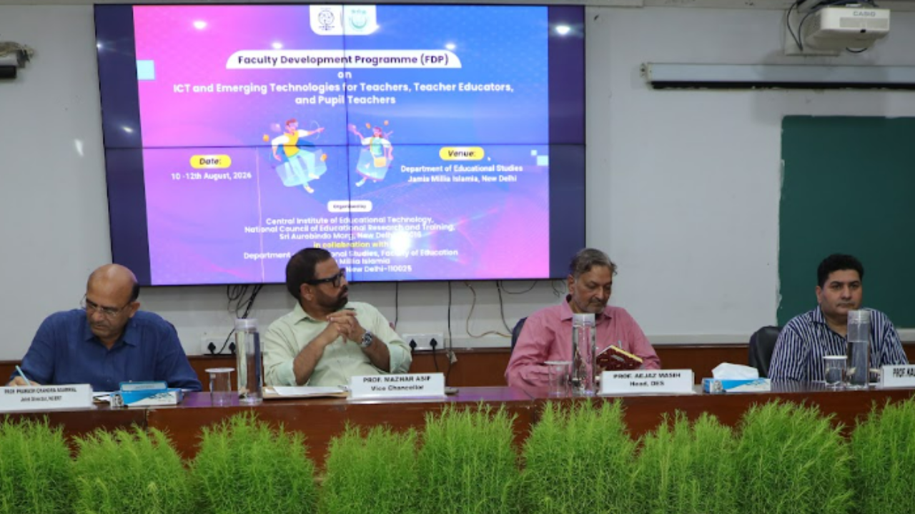 The programme was designed to strengthen the technological and pedagogical capacities of teachers, teacher educators and pupil teachers and to enable them to engage meaningfully, critically and creatively with the rapidly changing landscape of educational technology