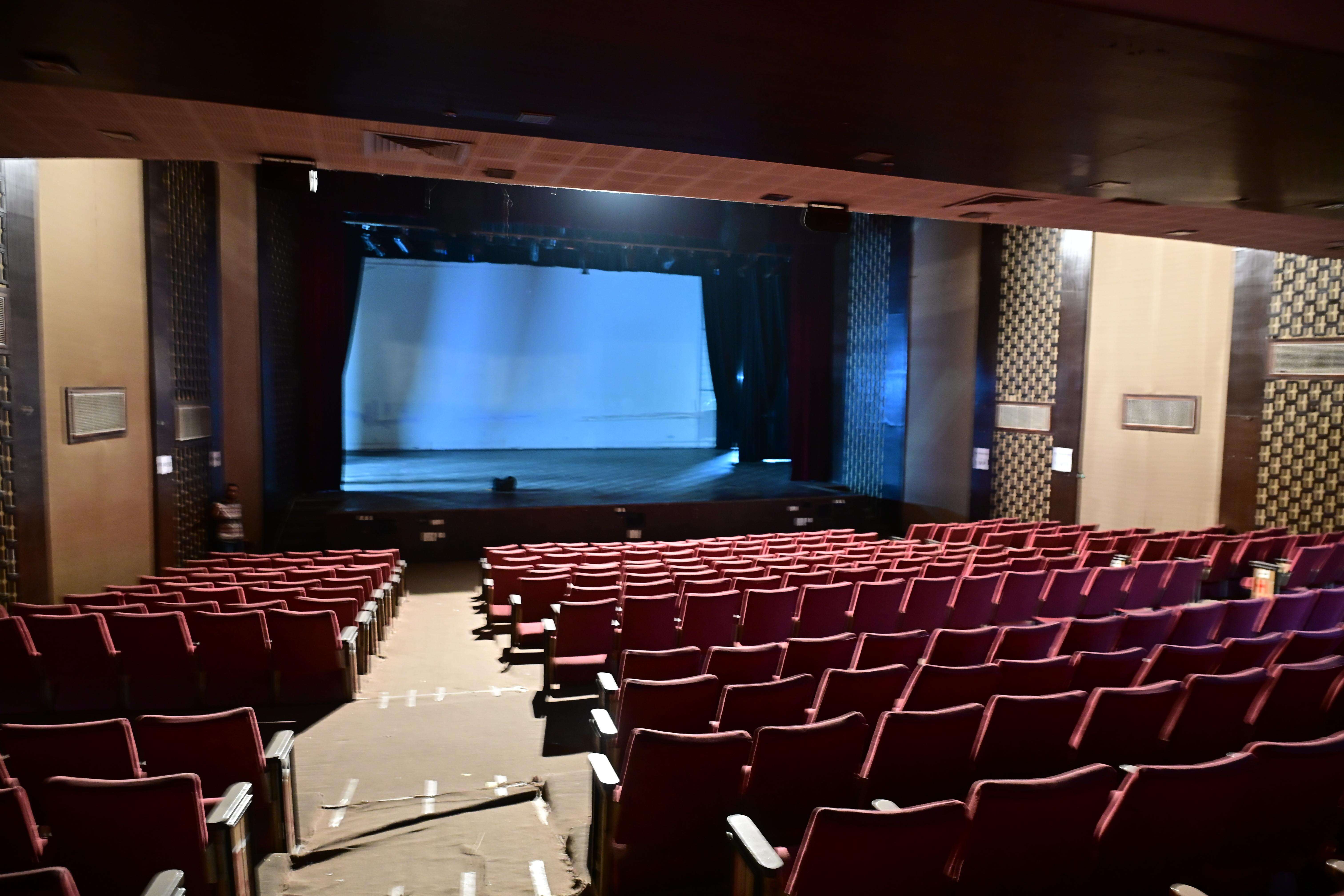 Ravindra Manch in poor condition on its 63rd year of completion (Bhagirath) (9).JPG