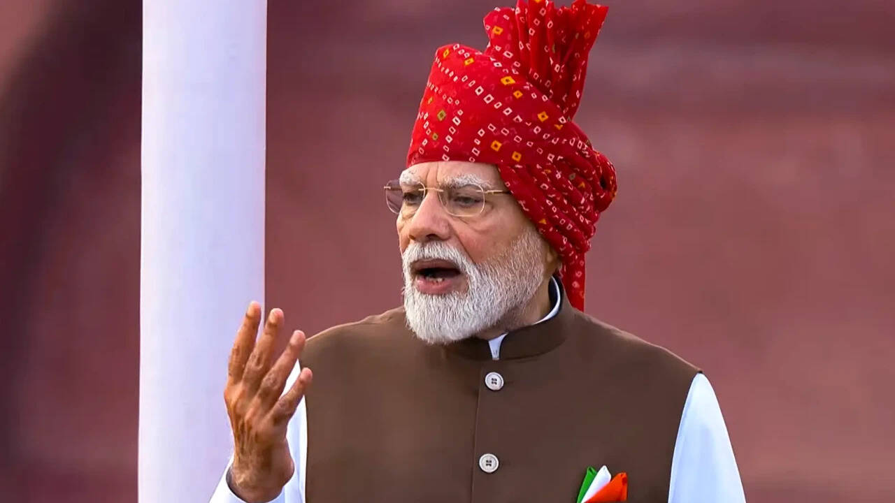Modi becomes second PM after Nehru to deliver 13 consecutive I-Day speeches