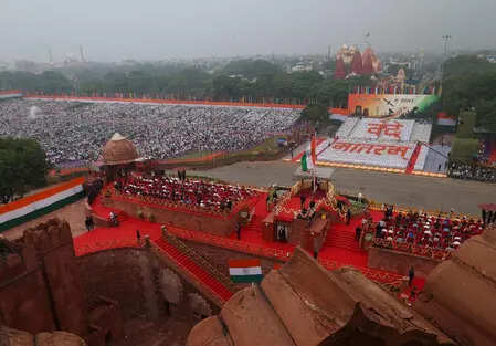 In a first, Vande Mataram sung at Red Fort