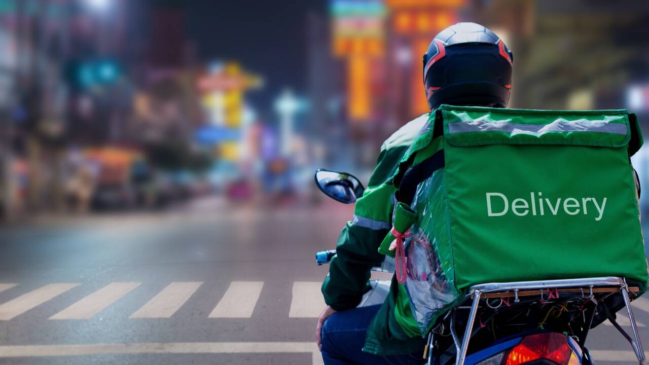 Groceries delivered in minutes