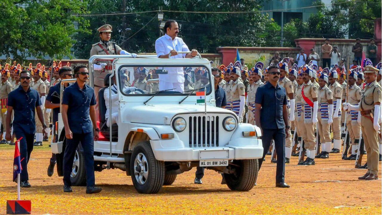 No Vande Mataram at Kerala I-Day event; BJP alleges surrender to extremists