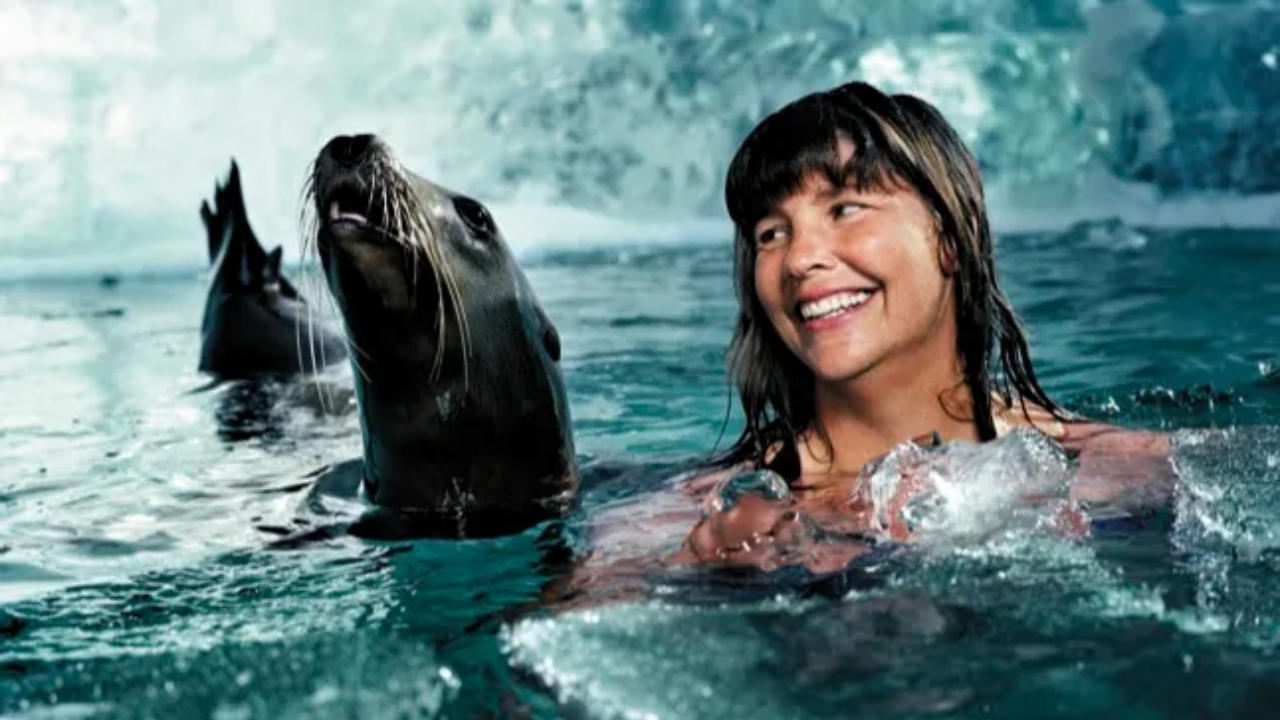 At 15, Lynne Cox broke the English Channel record for men and women; at 30…