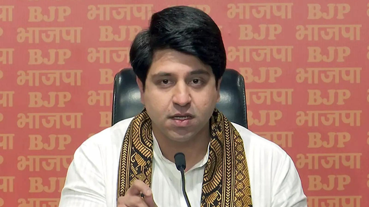 ‘Leaving system, not ideology’: Shehzad Poonawalla resubmits resignation to BJP