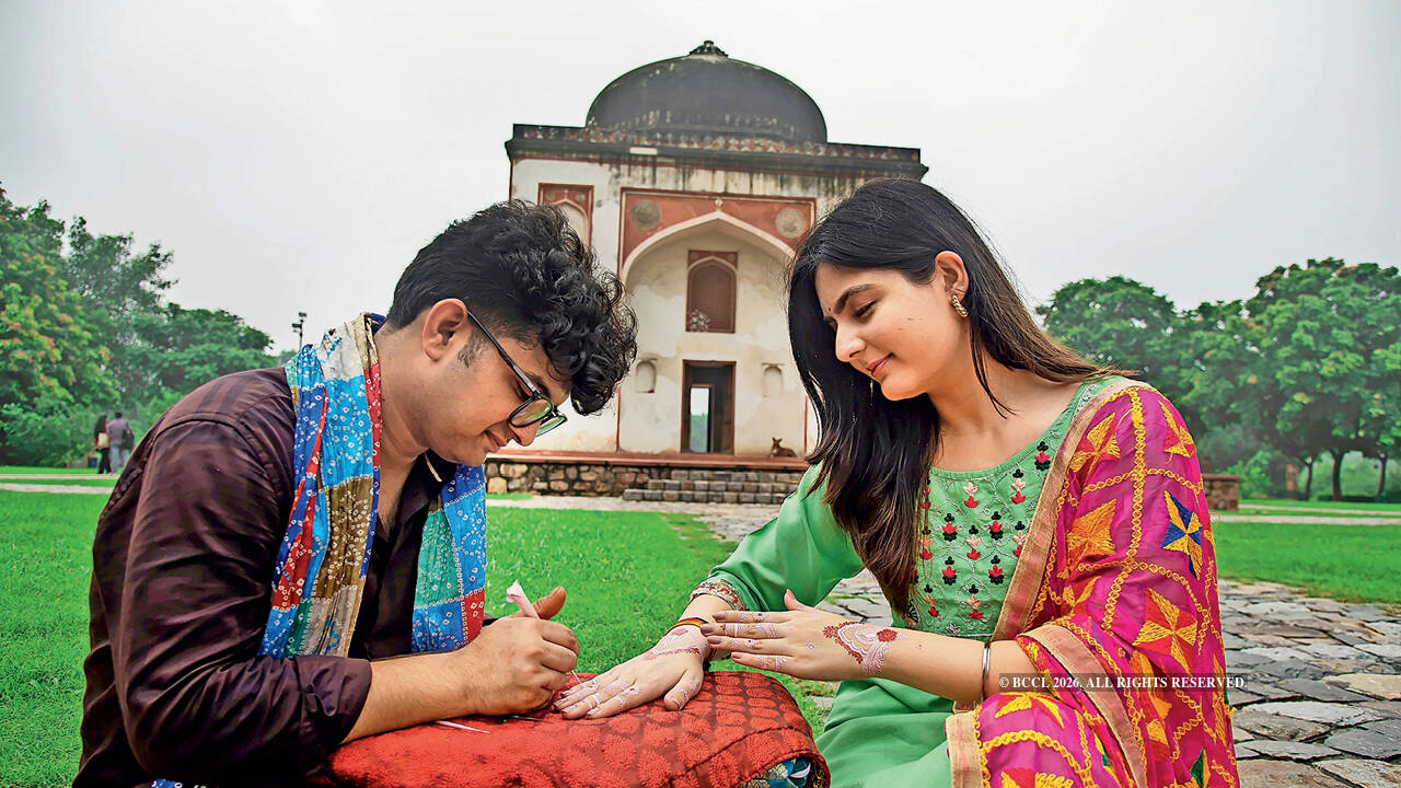 Times Fresh Face 13 contestant Yasmin Salaria gets festive Teej mehendi by freelance henna artist Yash at Sunder Nursery<br>