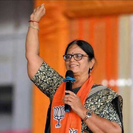 Varsha Doshi.jpg
