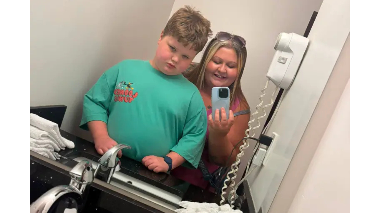 Canadian mom gets a complete keyboard tattooed on her arm so her autistic son can always ‘talk’ to her when his communication device fails<br>