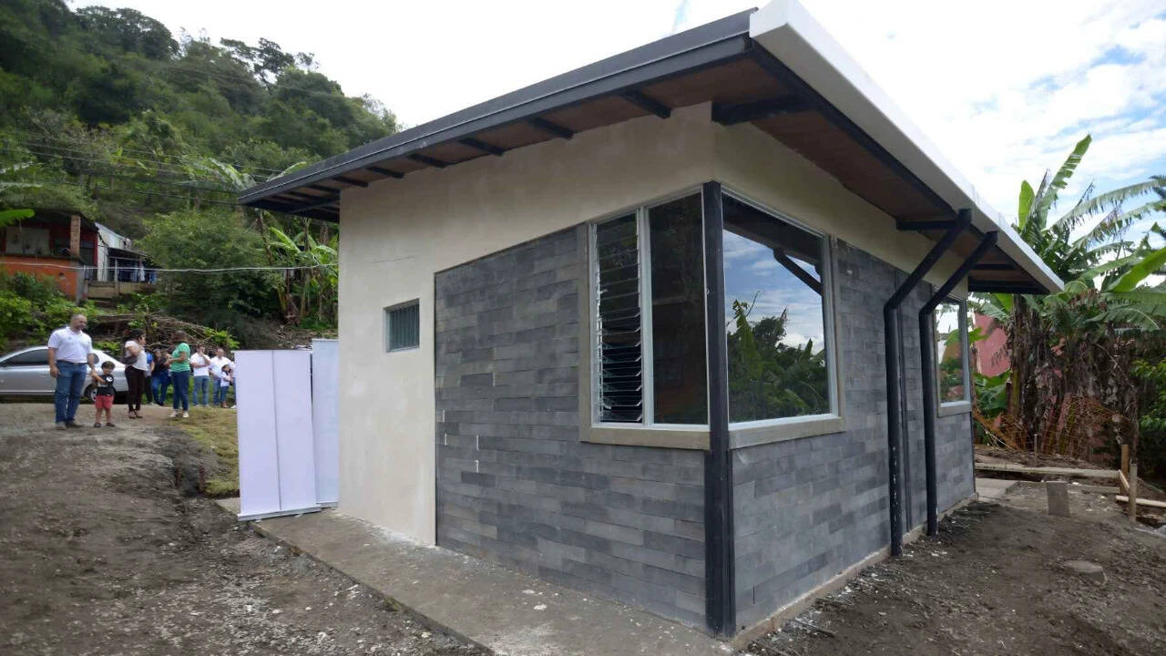 A Costa Rican mother saved for 9 years to buy land, then built her home