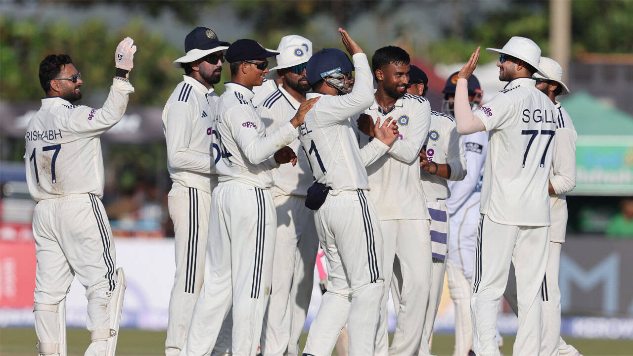 1st Test: India on verge of massive win as Sri Lanka four down in chase of 372