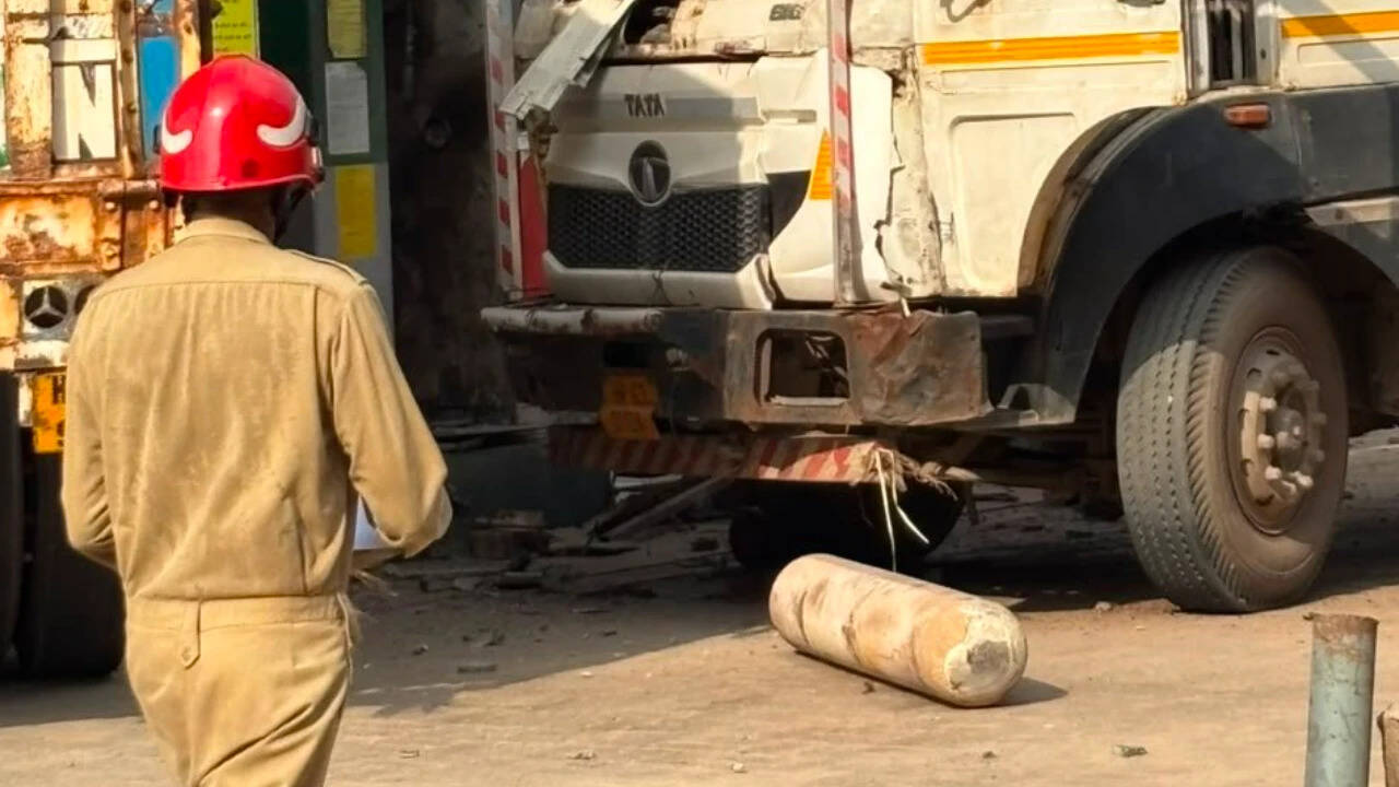 Truck gas tank explodes at Delhi CNG station while refuelling, 6 injured in blast