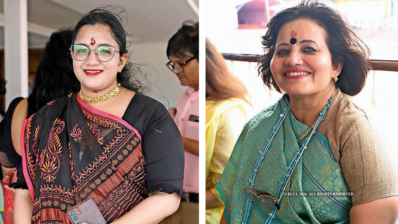 (L) Smita (R) Ritika