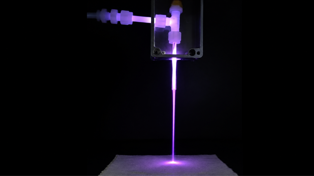 Scientists create a ‘laundry gun’ that kills microbes on astronauts’ clothes without water