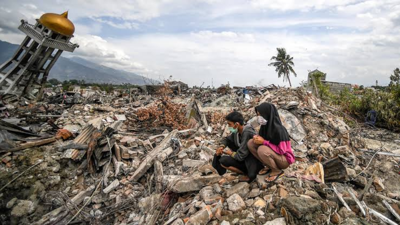 84-year-old woman found alive in rubble three days after Indonesia quake