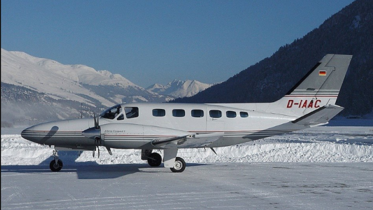 8 on board killed as twin-engine charter plane crashes in remote Alaska
