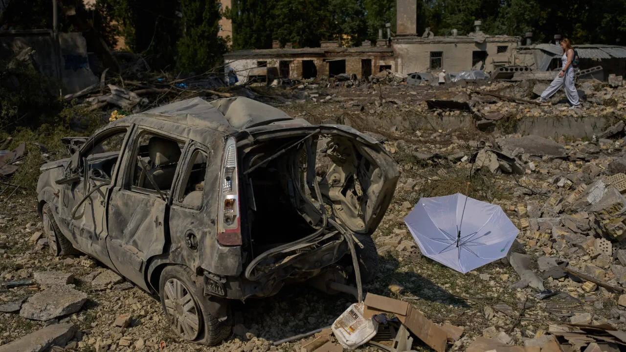 ‘Double-tap’ attack: 14 killed as Russian drones ravage Zelenskyy’s hometown