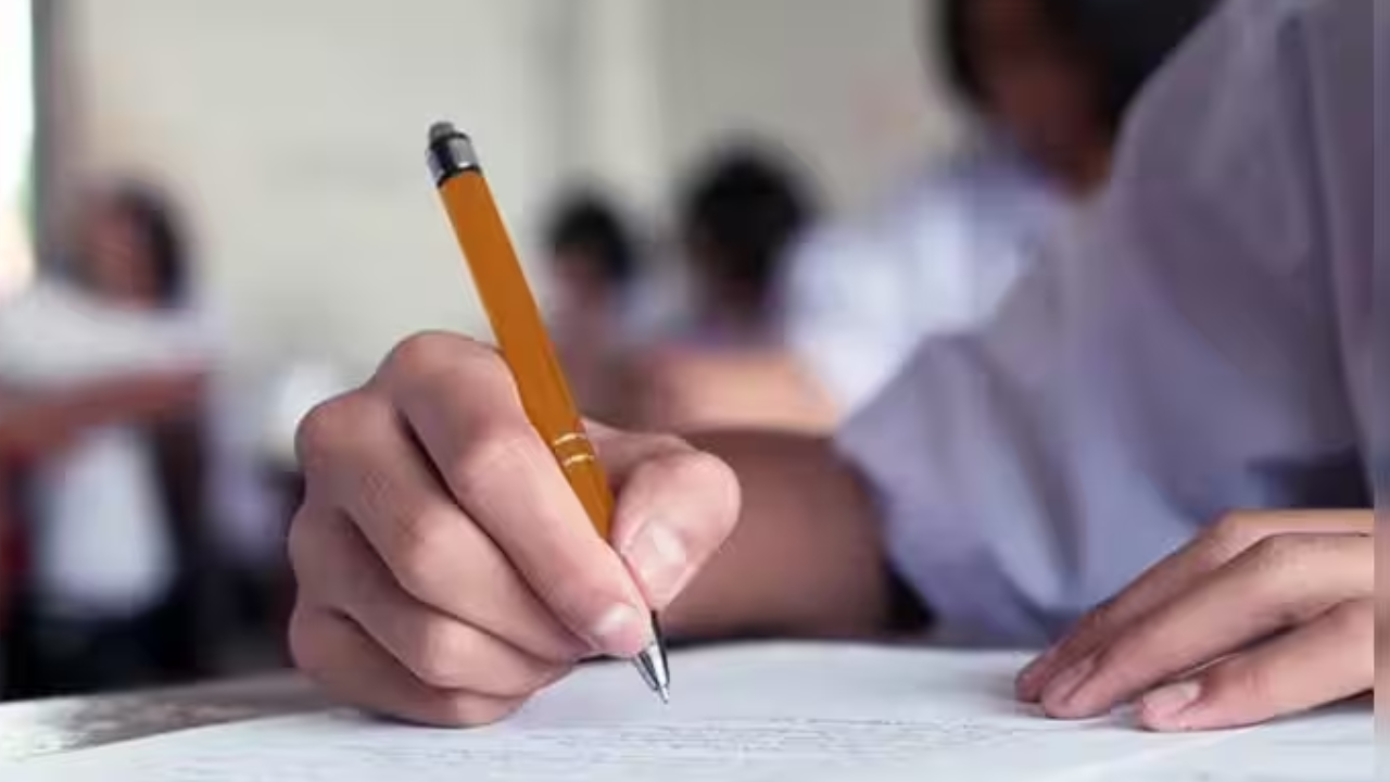 AICTE opens select MTech programmes to 4-year BSc graduates