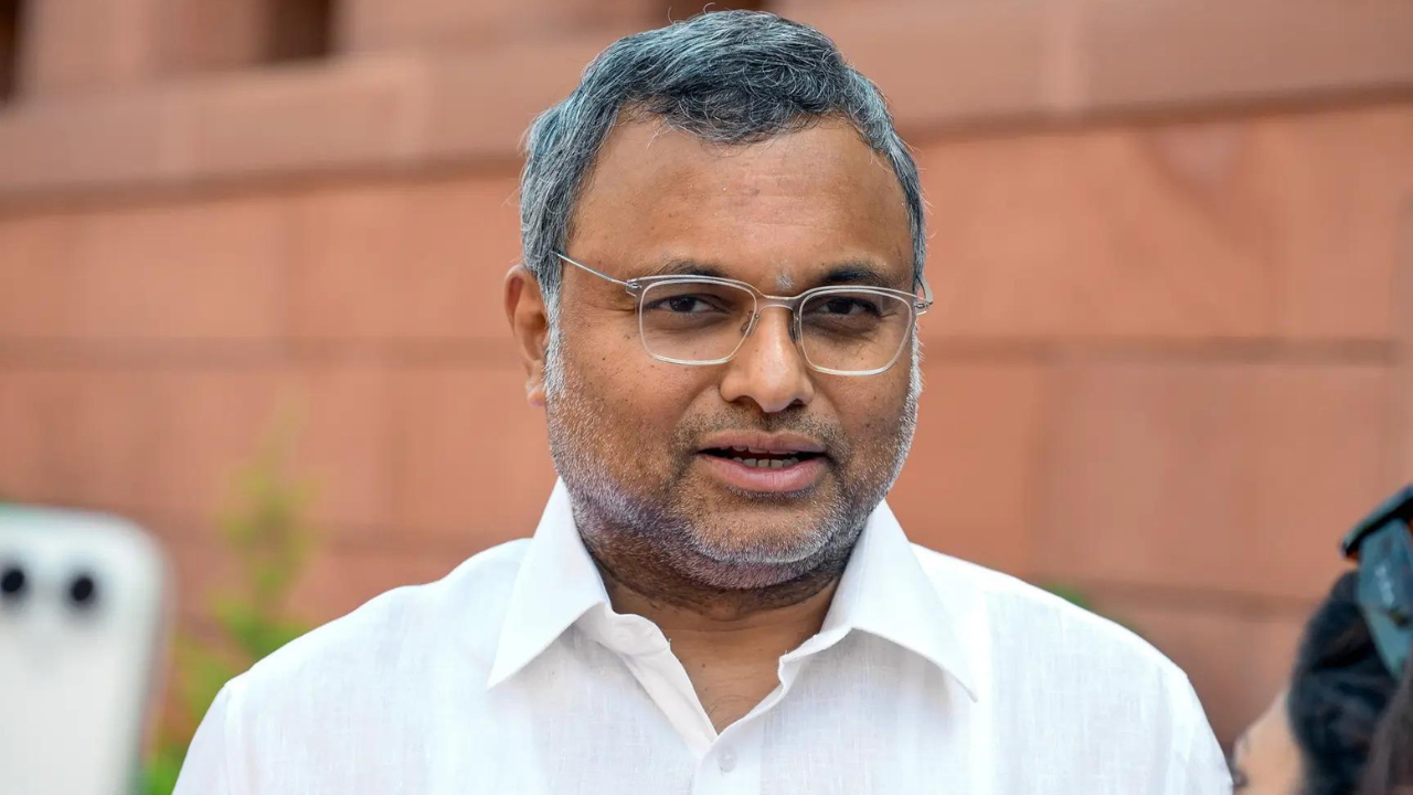 Congress on Vijay PM buzz: 'Need 272 MPs, not just fan dreams'