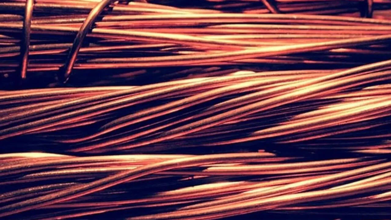 Government eyes 3000 crore by selling 6% in Hindustan Copper