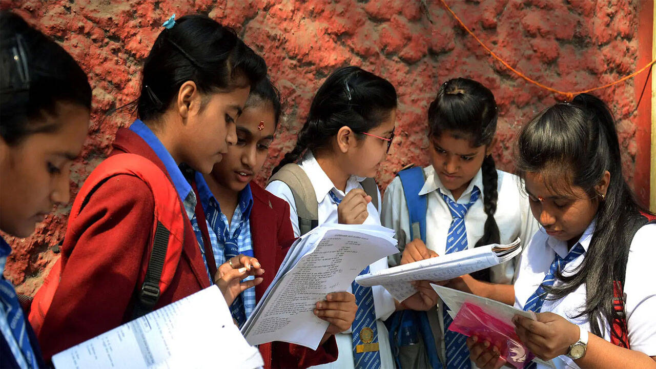 HP Board registration 2026: Classes 9 and 11 students to register, Rs 200 fee, October 15 deadline