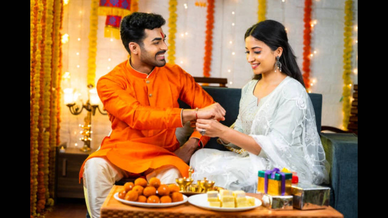 Raksha Bandhan 2026: Date, purnima tithi, shubh muhurat, Rakhi timings and puja vidhi