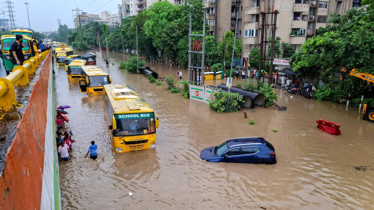 'Horrifying to the core': Gurgaon rain traps kids in school buses for over 7 hours