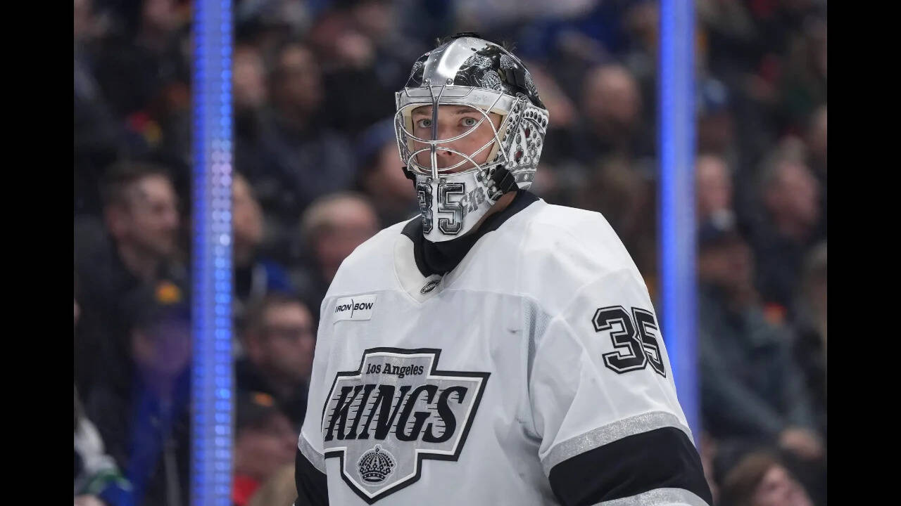 Is Darcy Kuemper’s future the Kings’ biggest question before opening night?