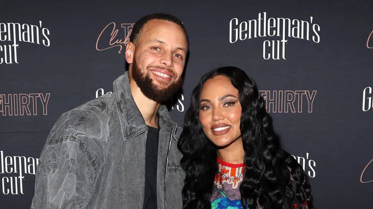 Curry gets candid in Ayesha's getaway post, paddling Canadian blue waters